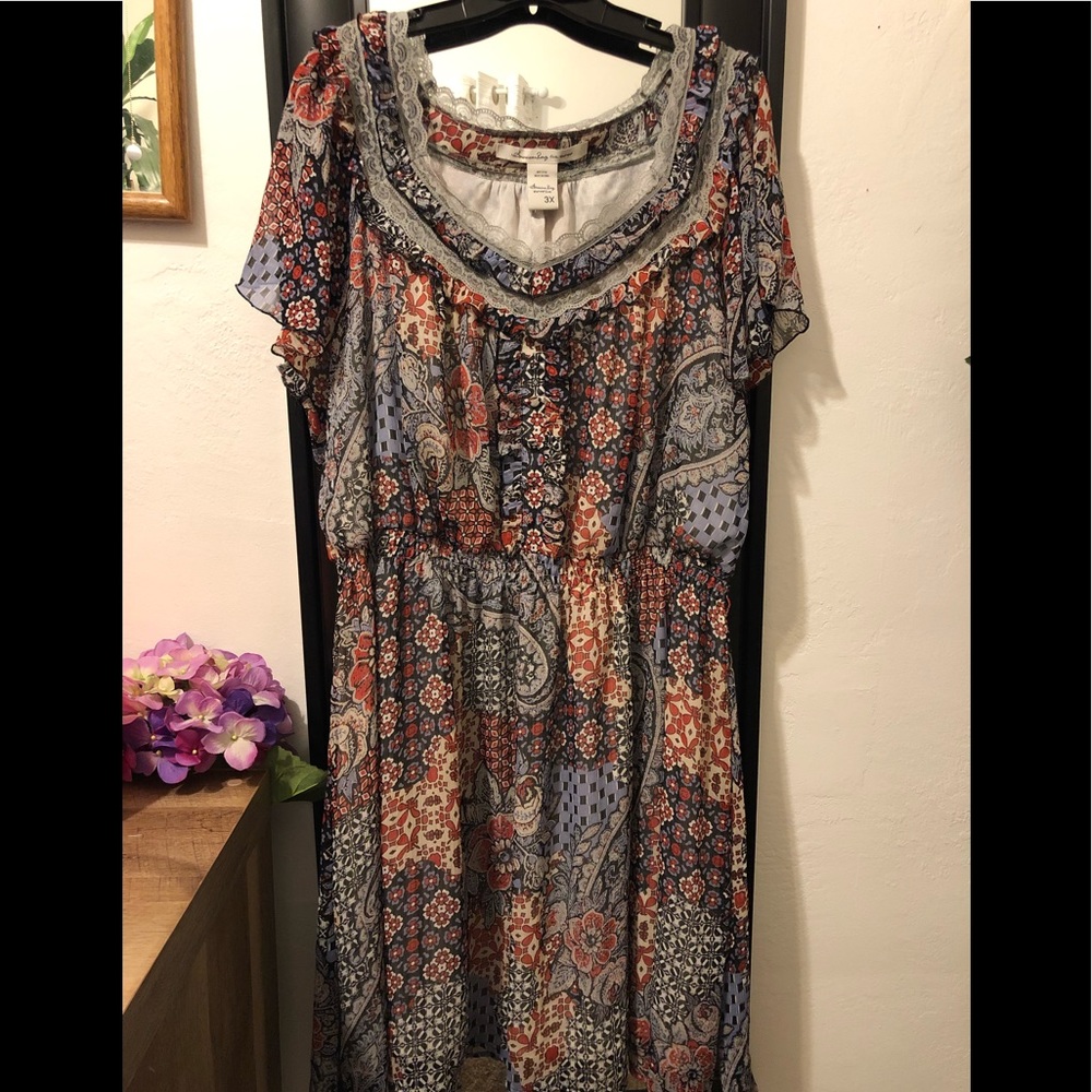 American Rag dress with short sleeves Size 3x.